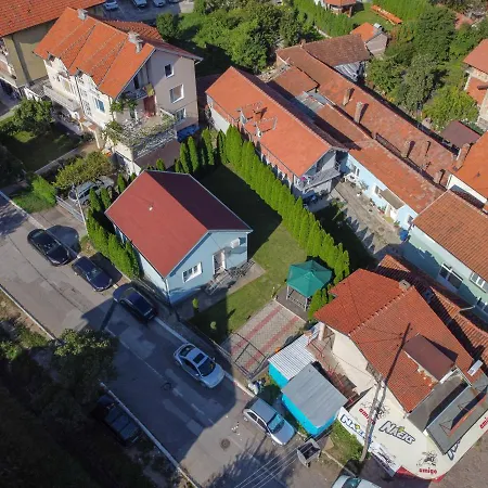 Arsic-home Apartman *